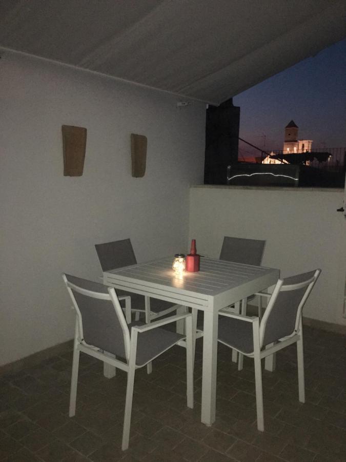 La Terrazza Sul Mare - Dimora Di Charme Apartment Giovinazzo Exterior photo