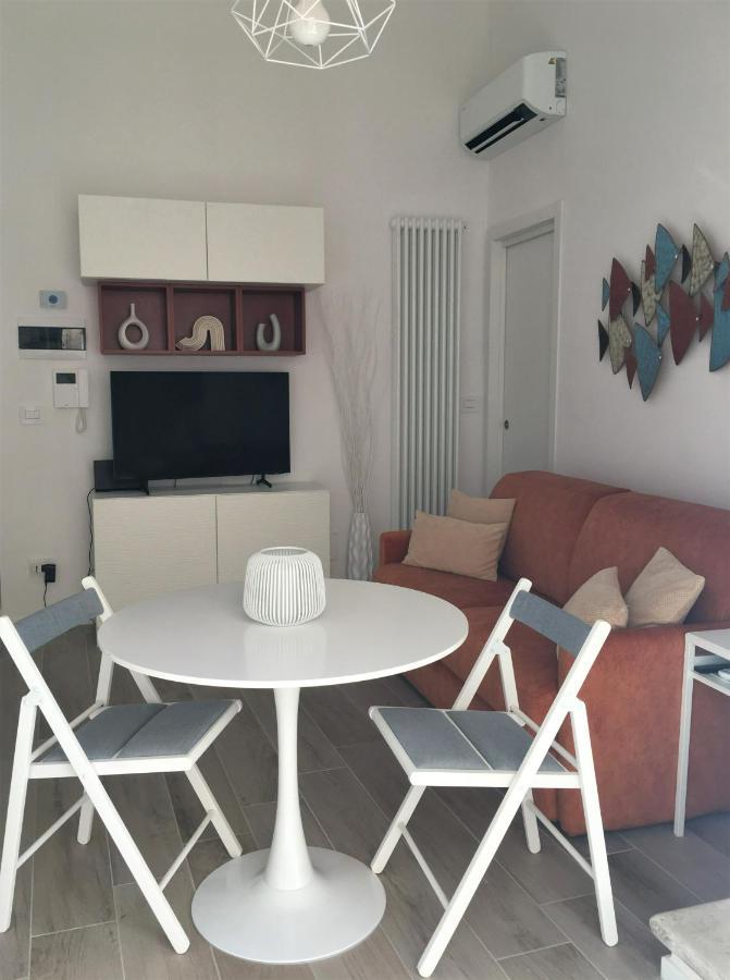 La Terrazza Sul Mare - Dimora Di Charme Apartment Giovinazzo Exterior photo